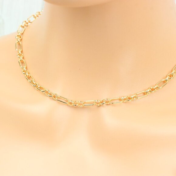 "Minimalist & Elegant Necklace Chain – Perfect for Women & Girls | UNVRC1528 - Picture 4 of 10